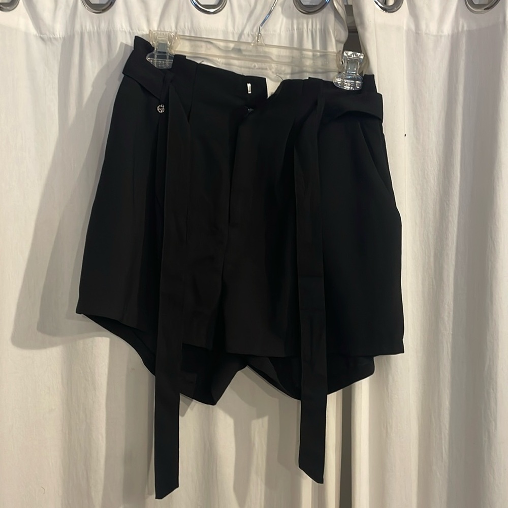 Amisu Black Dressy Shorts with Tie.